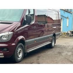 Купити Бокові пороги DOT-Line (2 шт., Алюм.) довга база для Volkswagen Crafter 2006-2016 рр