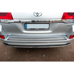 Купить Вставка на задний бампер 2016-2025 (ABS-2025 нерж) для Toyota Land Cruiser 200