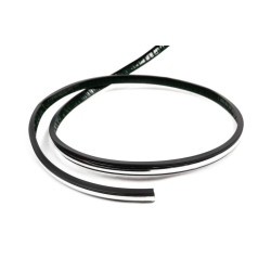 Купить Черный молдинг с хром полоской на метраж sal32 (1 метр, 13.5 мм)