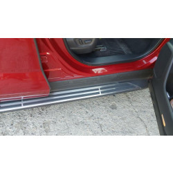 Купить Боковые подножки OEM (2 шт., алюминий) для Toyota Highlander 2019- гг