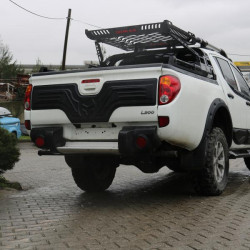 Купить Пластиковая накладка на крышку багажника для Mitsubishi L200 2006-2015 гг