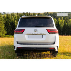 Купить Накладка на задний бампер GXR Белый цвет для Toyota Land Cruiser 300