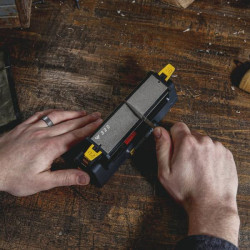 Купить Work Sharp Точилка механічна Benchstone Sharpener WSBCHBSS-I
