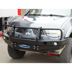 Купить Передний бампер с кенгурятником для Mitsubishi L200 05-10 F4X4