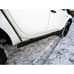 Купить Защитные пороги для Mitsubishi L200 05-10 F4X4