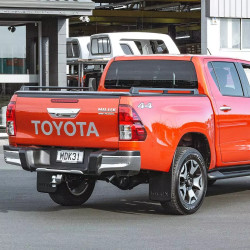 Купити Ролет електричний на Toyota Hilux 2015+ від EGR