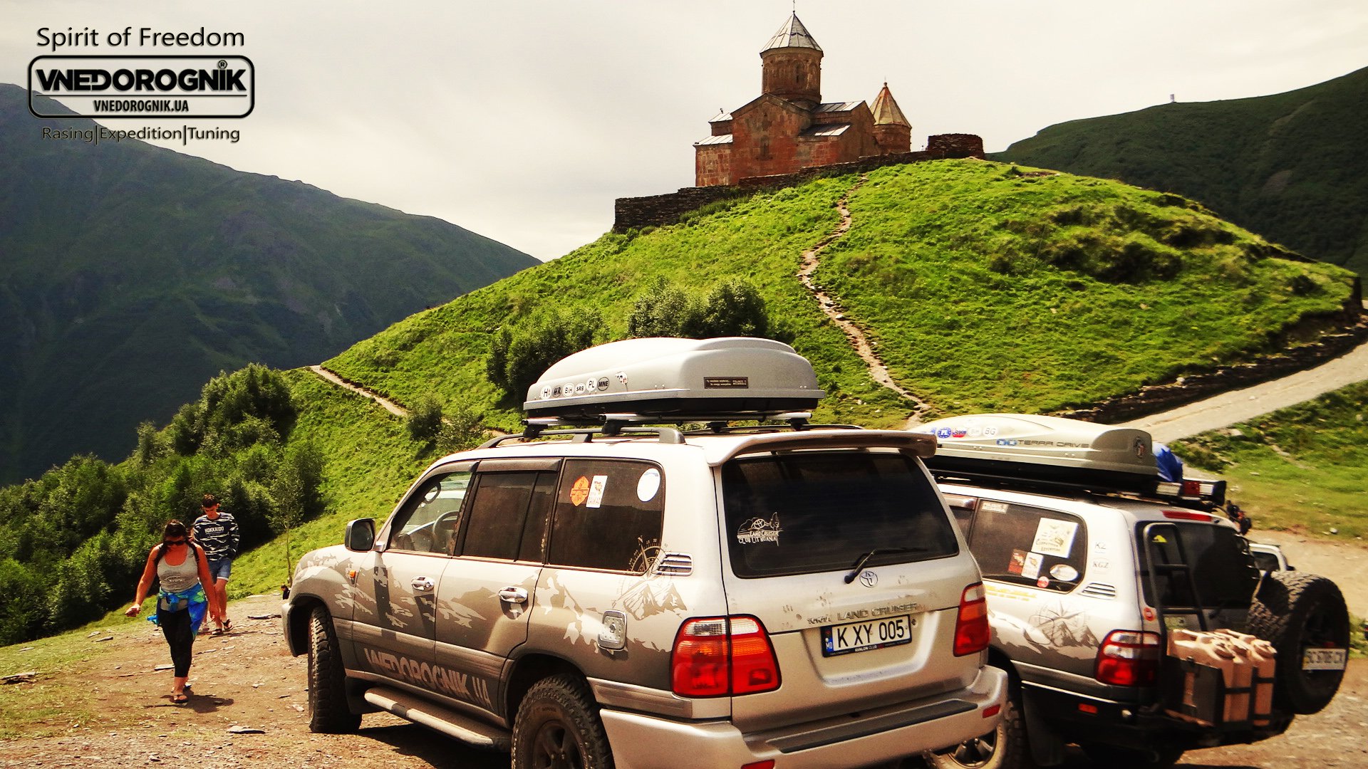 Фото позашляховиків у Грузії