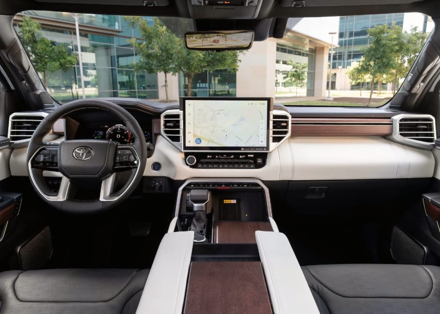 Салон Toyota Sequoia 2023 Capstone купити аксесуари Україна ціна з доставкою