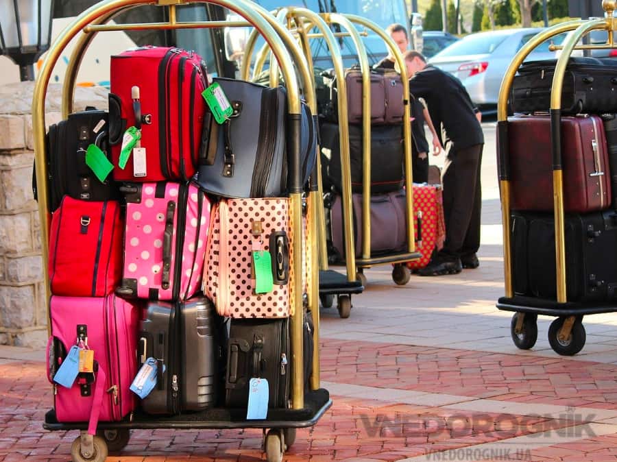 Материалы исполнения дорожных сумок купить в Украине цена в наличии