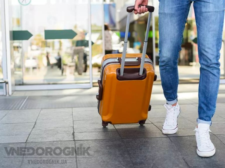 Критерії вибору дорожньої сумки, валізи на коліщатках купити в Україні ціна в наявності з доставкою