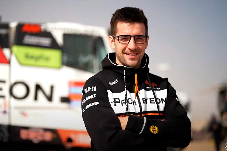 Czech driver Martin Macík with his powerful Iveco Powerstar, which brought victory to the MM Technology team.